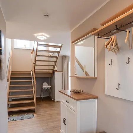 別荘 Gruenes Seeidyll - Direkt Am Puddeminer Wiek! Puddemin