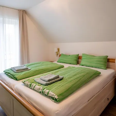 Gruenes Seeidyll - Direkt Am Puddeminer Wiek! Puddemin