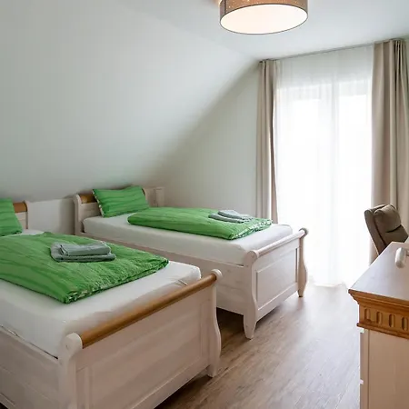 Gruenes Seeidyll - Direkt Am Puddeminer Wiek! Feriehus Puddemin