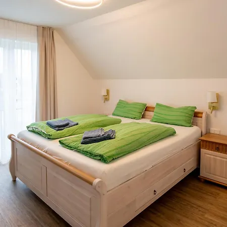 Gruenes Seeidyll - Direkt Am Puddeminer Wiek! Casa de Férias Puddemin