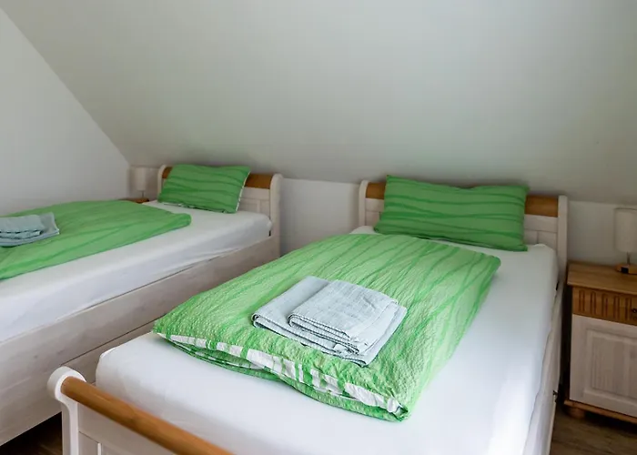 別荘 Gruenes Seeidyll - Direkt Am Puddeminer Wiek! Puddemin