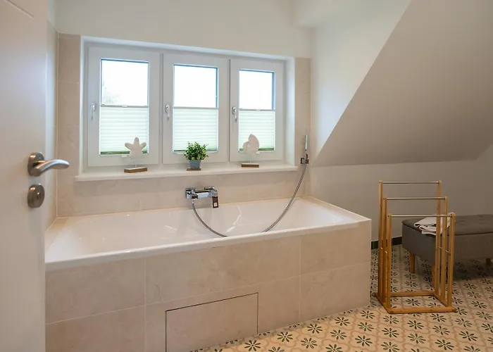 別荘 Gruenes Seeidyll - Direkt Am Puddeminer Wiek!